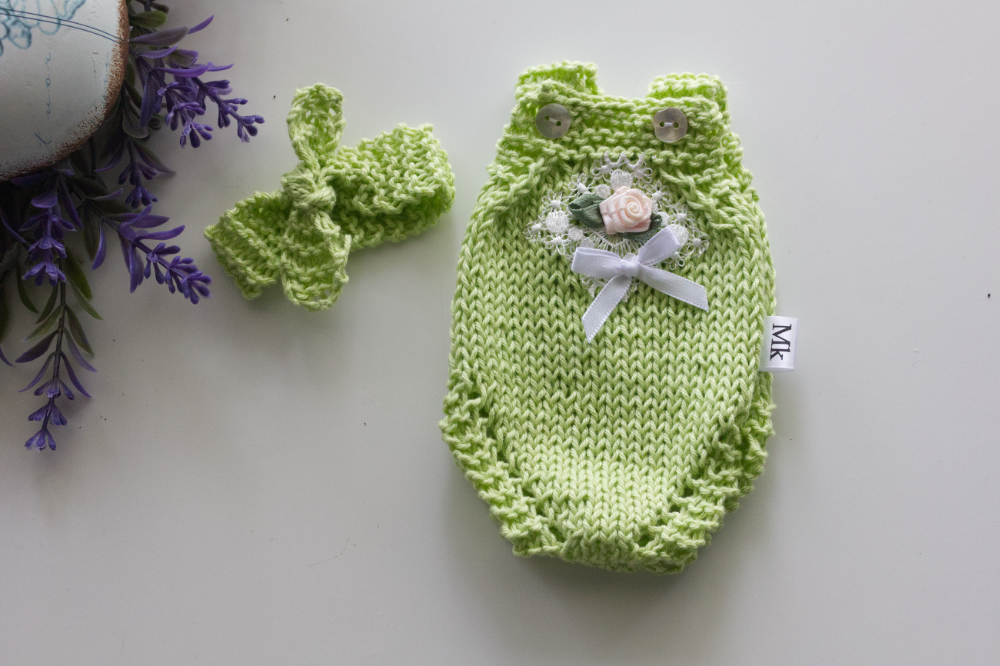 Mint onesie and headband 10-11